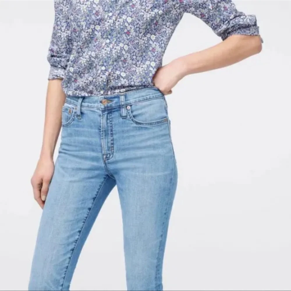 J. Crew 9" high-rise toothpick jean in Arizona Sky wash
Item AJ469 - Picture 2 of 11